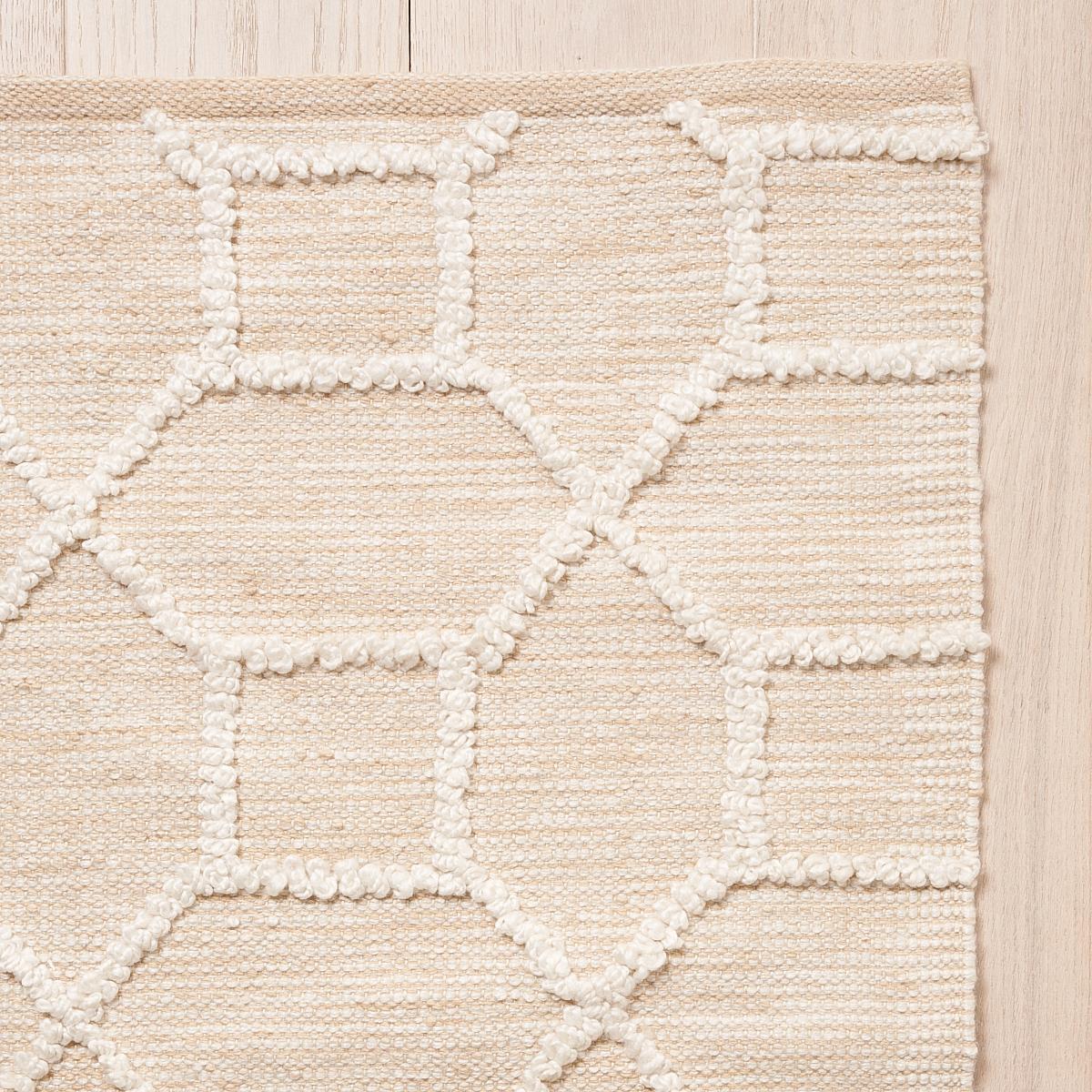 Vento 8' x 10' Indoor/Outdoor Rug in Natural