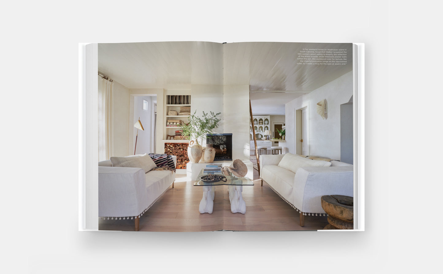Beyond Color: White Interiors from Simple to Sublime (Pre-Order)